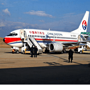 庆阳机场空运航空快运业稳步发展的原因是什么？